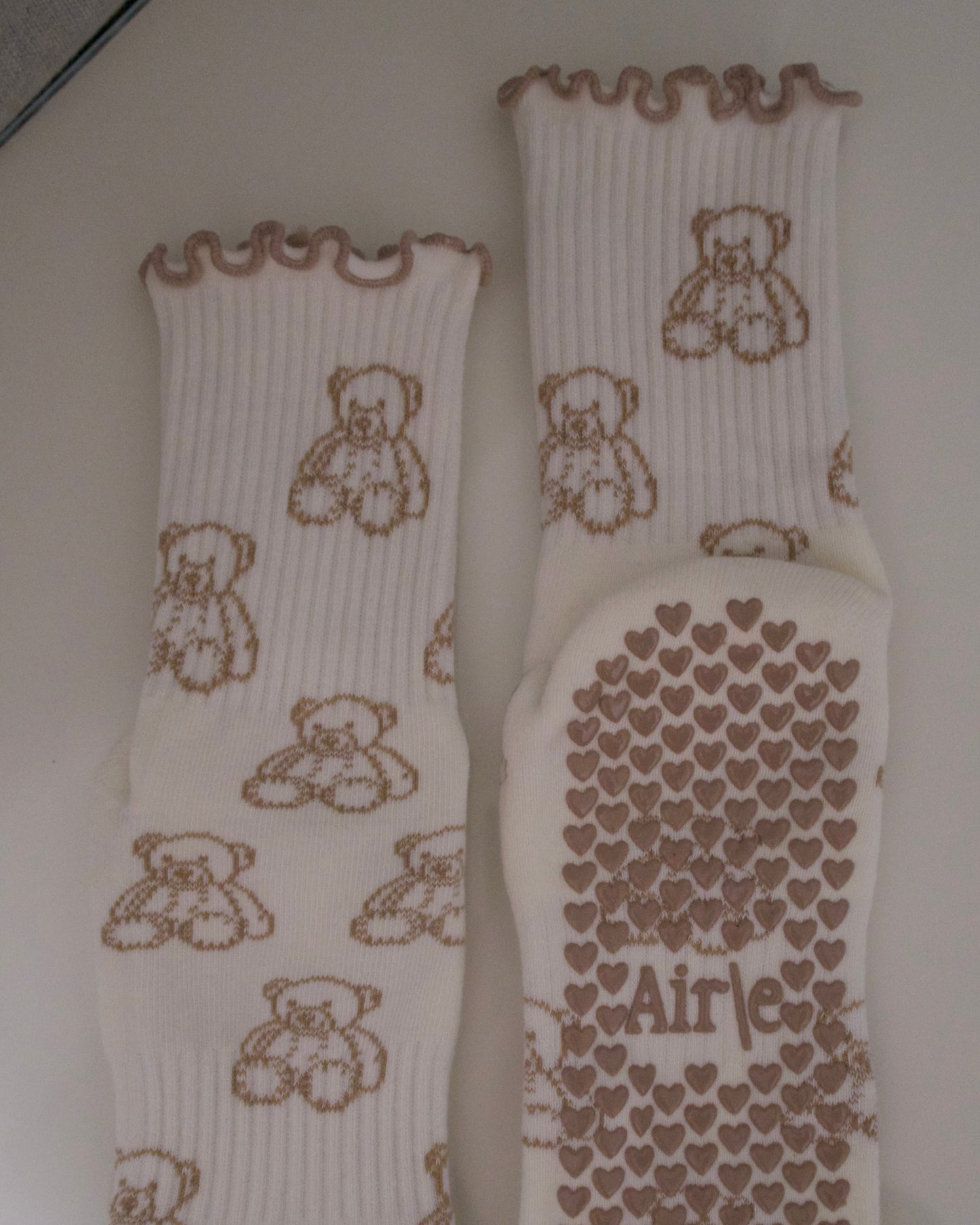 Air\e Teddy Pilates Grip Socks UK